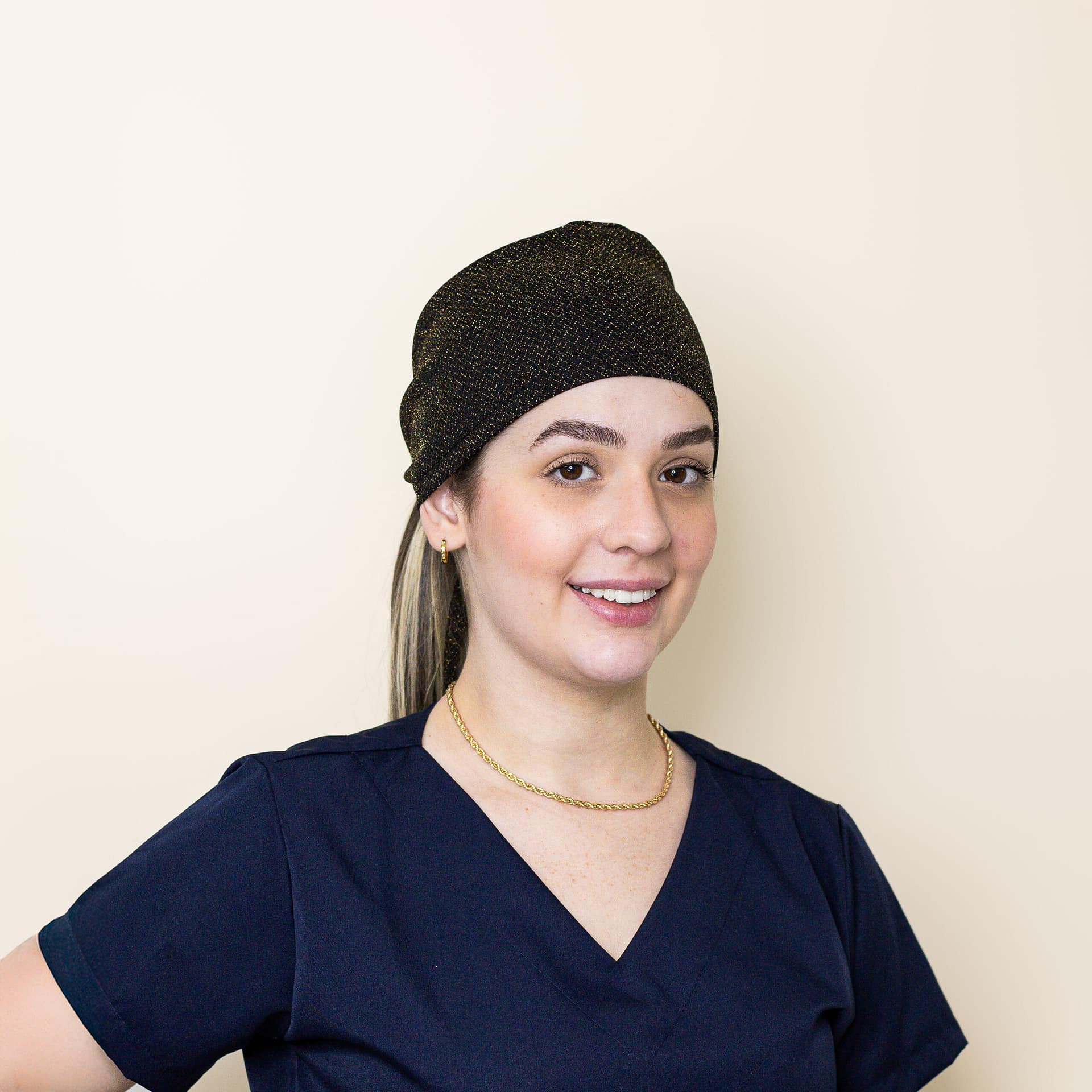 Gorro Regulável em Lurex com Brilho - Imagem 1