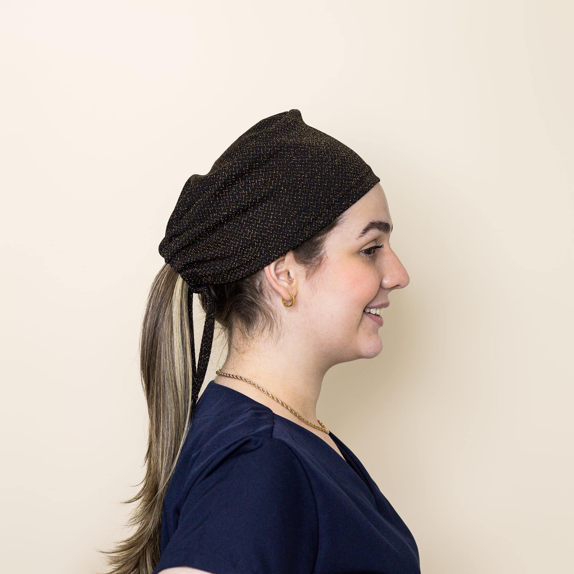 Gorro Regulável em Lurex com Brilho - Imagem 4