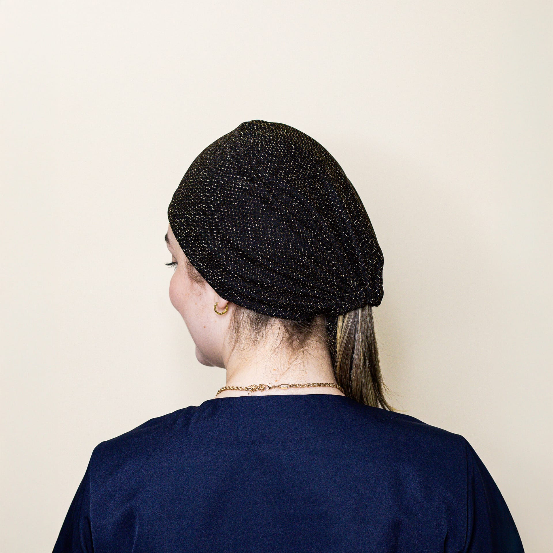 Gorro Regulável em Lurex com Brilho - Imagem 3